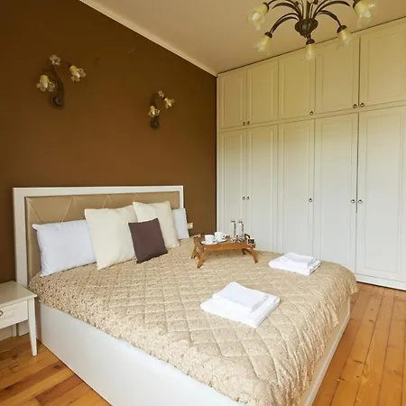 Rustic Style, Top Center + Parking Apartment Sofia