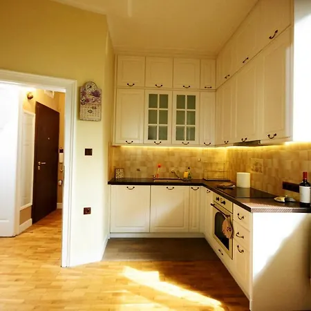 Rustic Style, Top Center + Parking