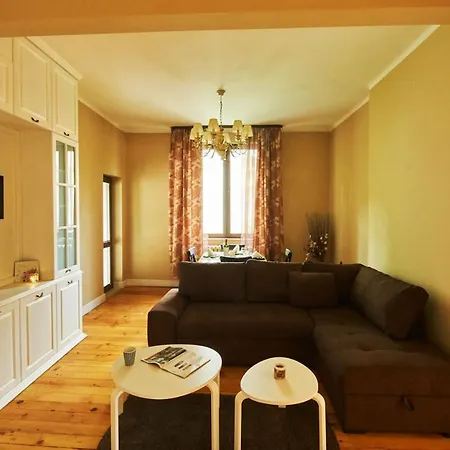 Apartment Rustic Style, Top Center + Parking